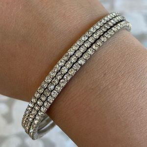 🎉2x HP🎉BOGO✨Set of Silver/Cubic Zirconia Bangles